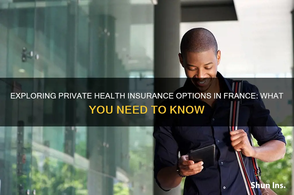 does france have private health insurance