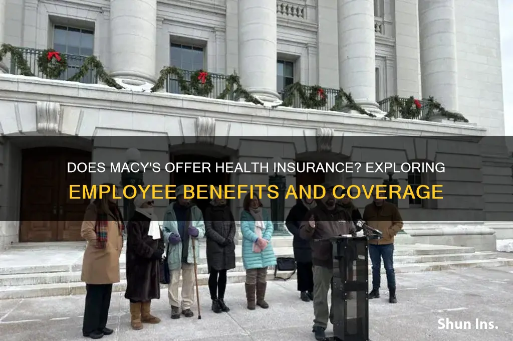 does macy have health insurance